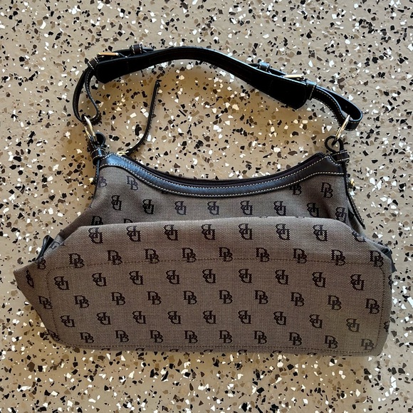 Vintage Dooney & Bourke Logo Pattern Handbag - Picture 2 of 6